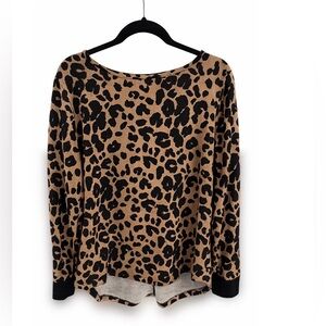 Pink Clover Leopard Print Long-Sleeve Top - Black & Tan XL